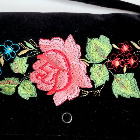 Black velvet crossbody purse with embroidered flowers. - Picture 2 of 5